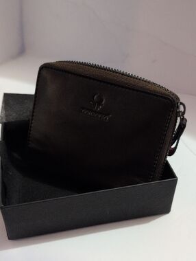 Men's Black Leather Zip Wallet - Unbranded